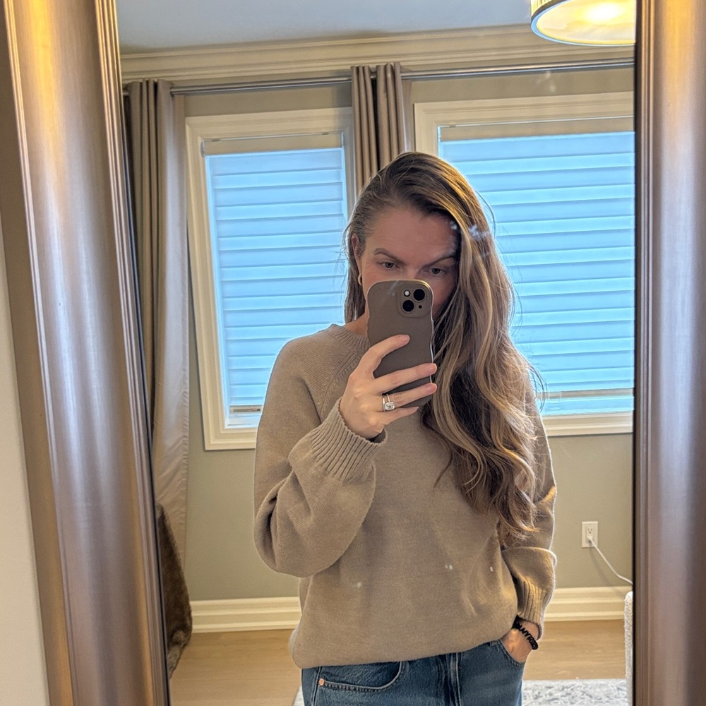Elegant Beige Women's Sweater